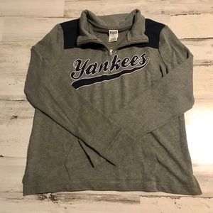 SALE! XS NY YANKEES VS PINK LIGHTWEIGHT SWEATSHIRT